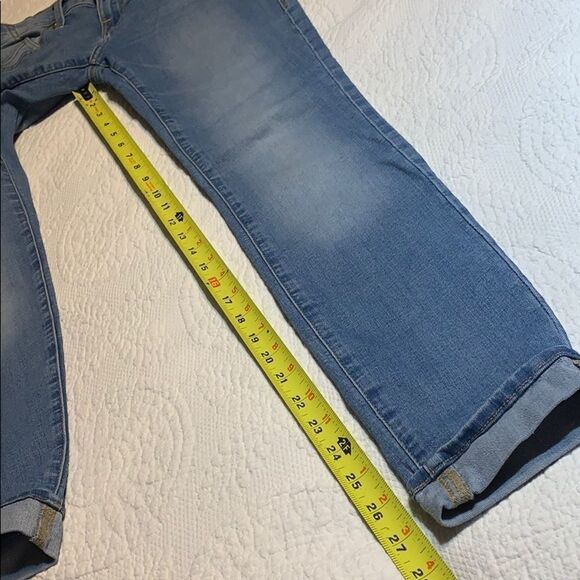 Rock & Republic Berlin cuffed skinny jeans. 2 - Picture 2 of 8